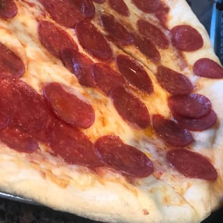 Pepperoni Pizza (18")