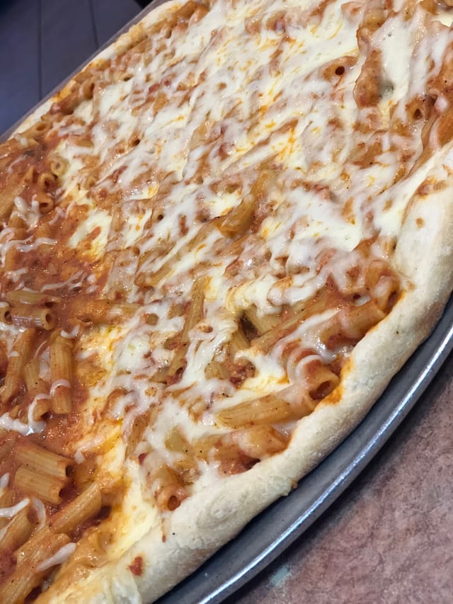 Penne Alla Vodka Pie (18”).