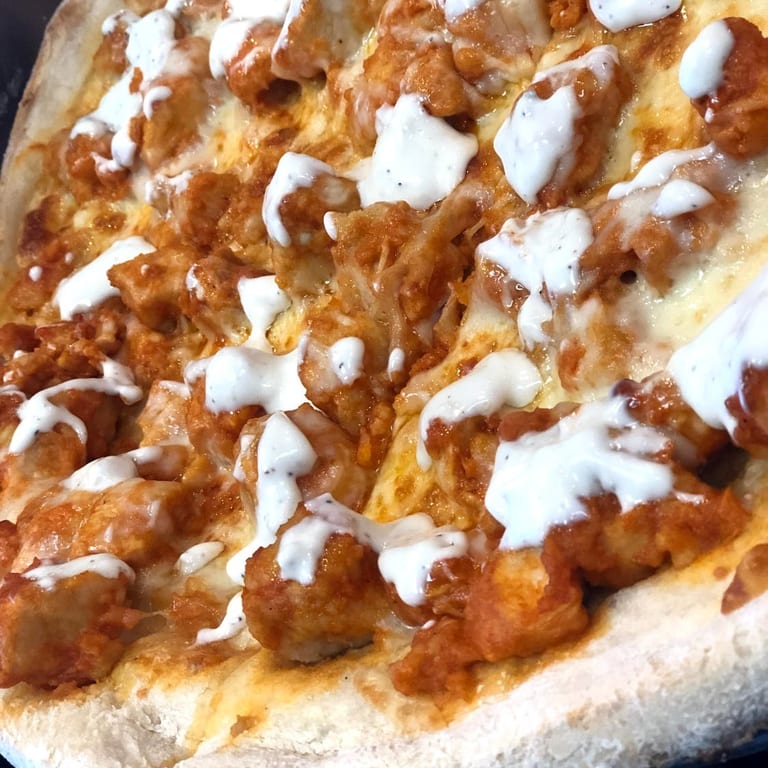 Buffalo Chicken Pizza Delight